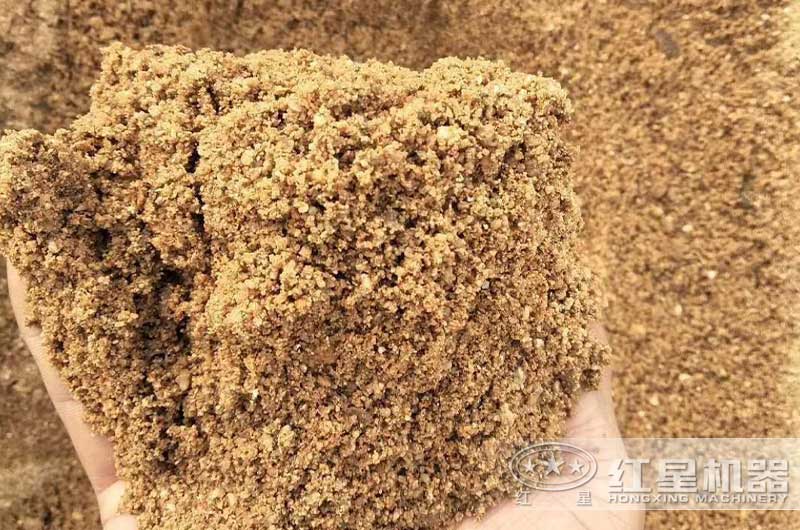 鵝卵石制成的機(jī)制砂，比天然砂還好用